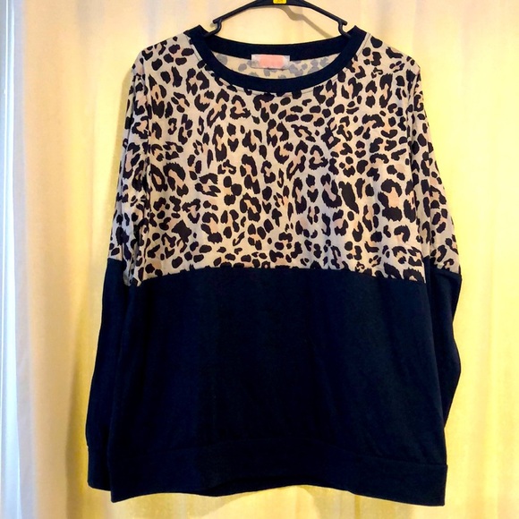 🔹4 for $30 C+D+M Navy and Leopard Lightweight Sweatshirt, size XL - Picture 1 of 6